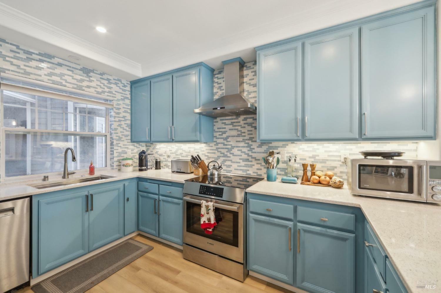 Property Photo: 852 Diablo Avenue 106 CA 94947