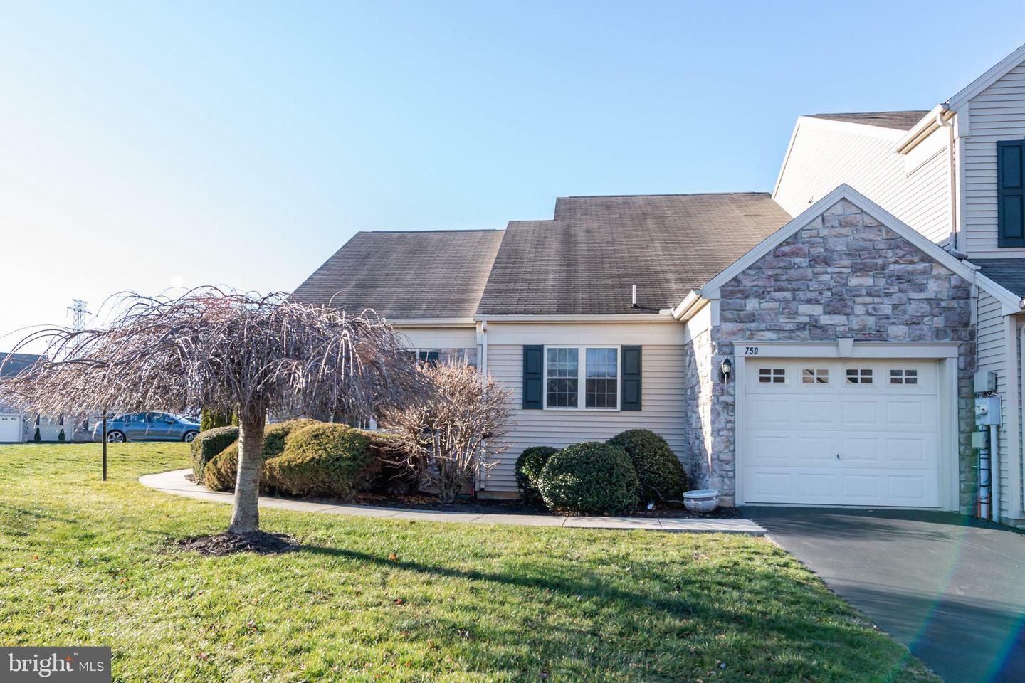 Property Photo:  750 Creekside Drive  PA 17036 