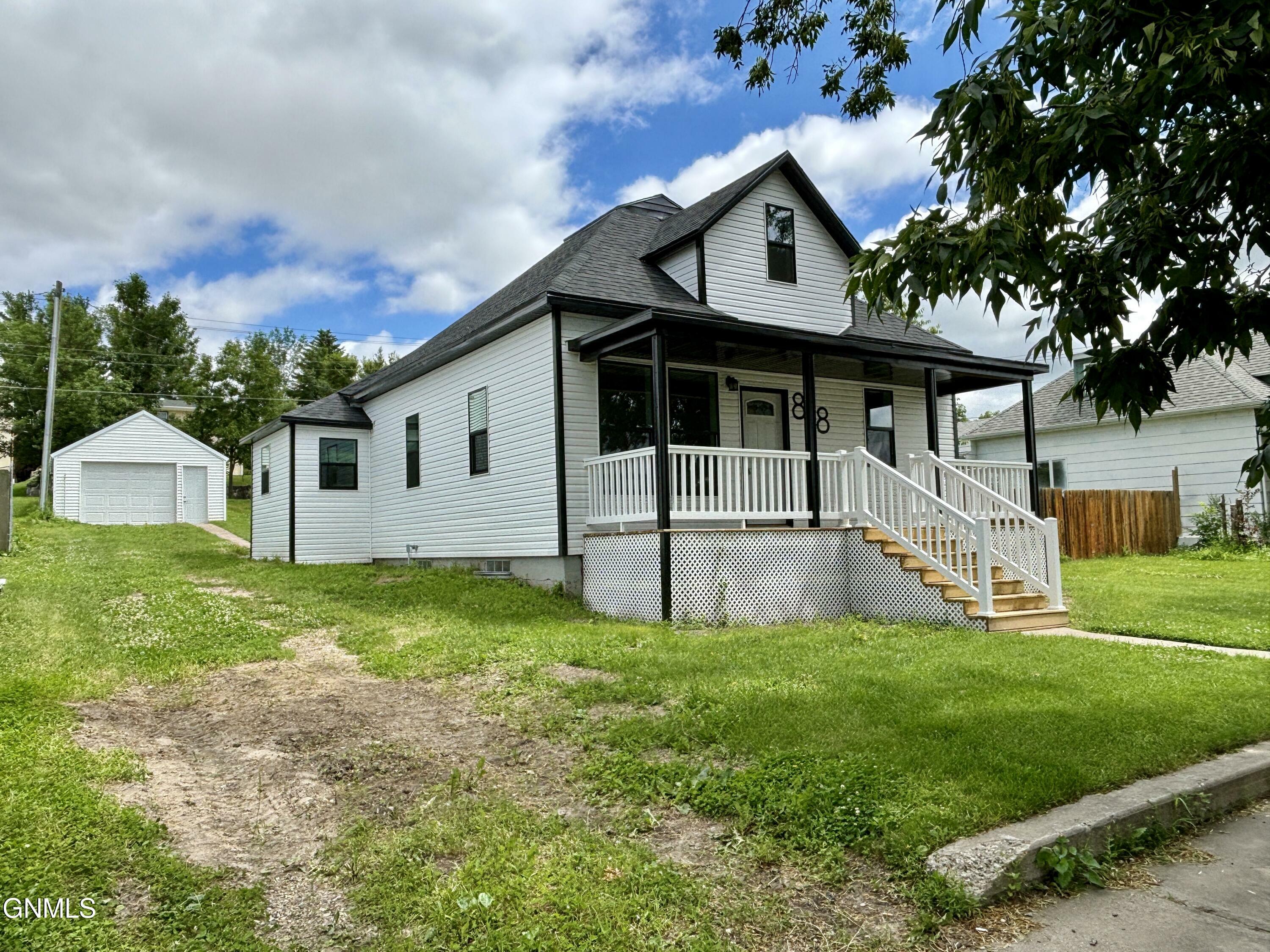 Property Photo:  818 4th Avenue  ND 58577 