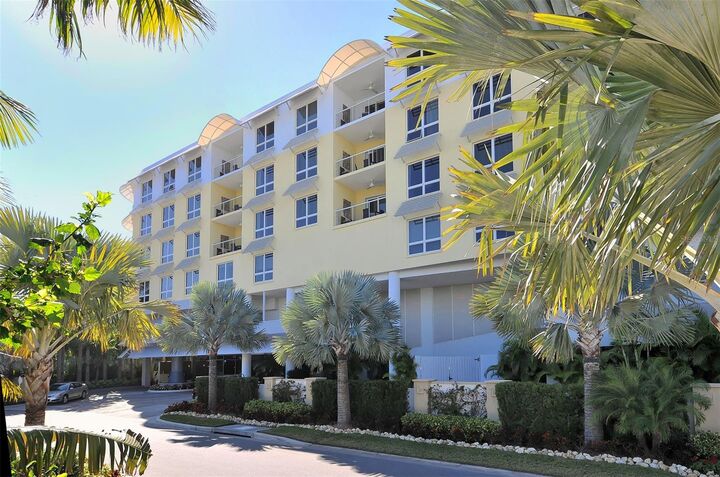 Property Photo: 915 Seaside Drive 312, Weeks 16-17 FL 34242