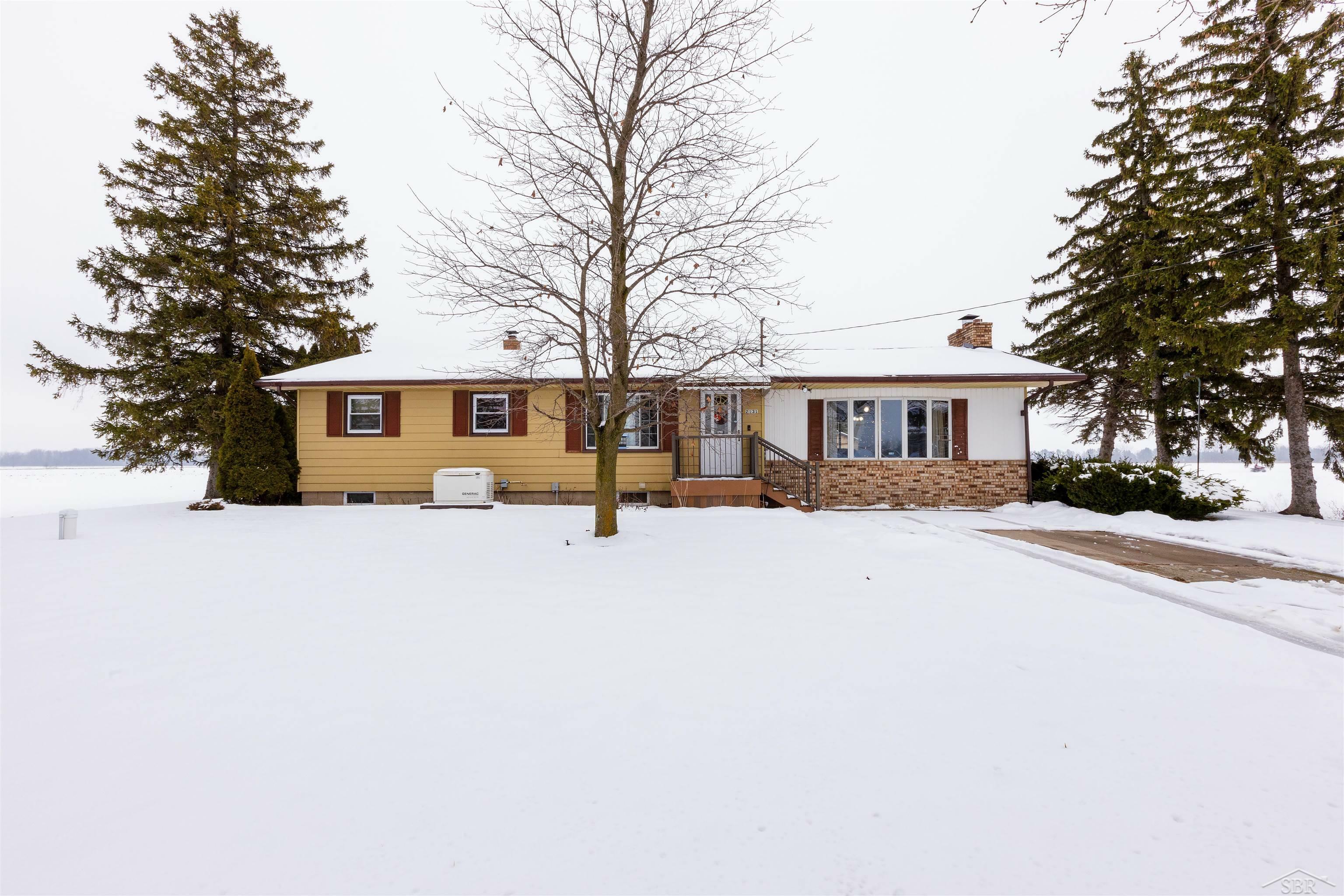 Property Photo:  2131 S Carter Road  MI 48642 