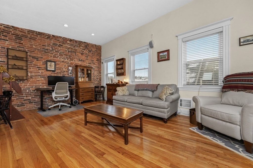 Property Photo:  33 Pleasant Street 3  MA 02129 