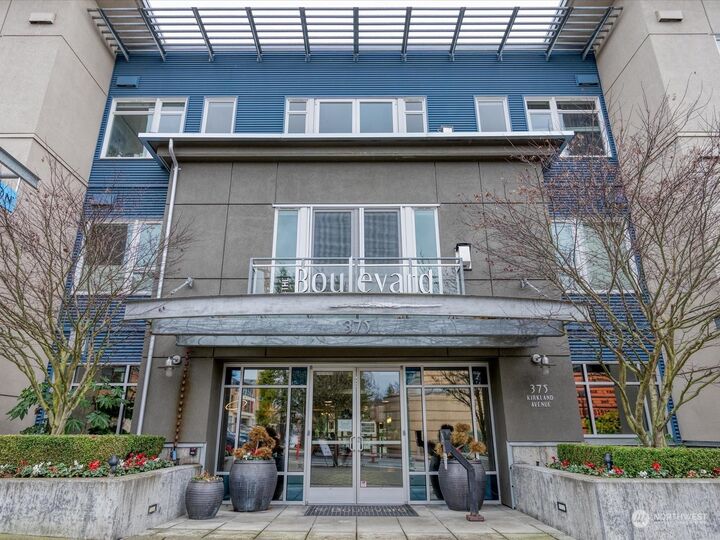 375  Kirkland 351  Kirkland WA 98033 photo