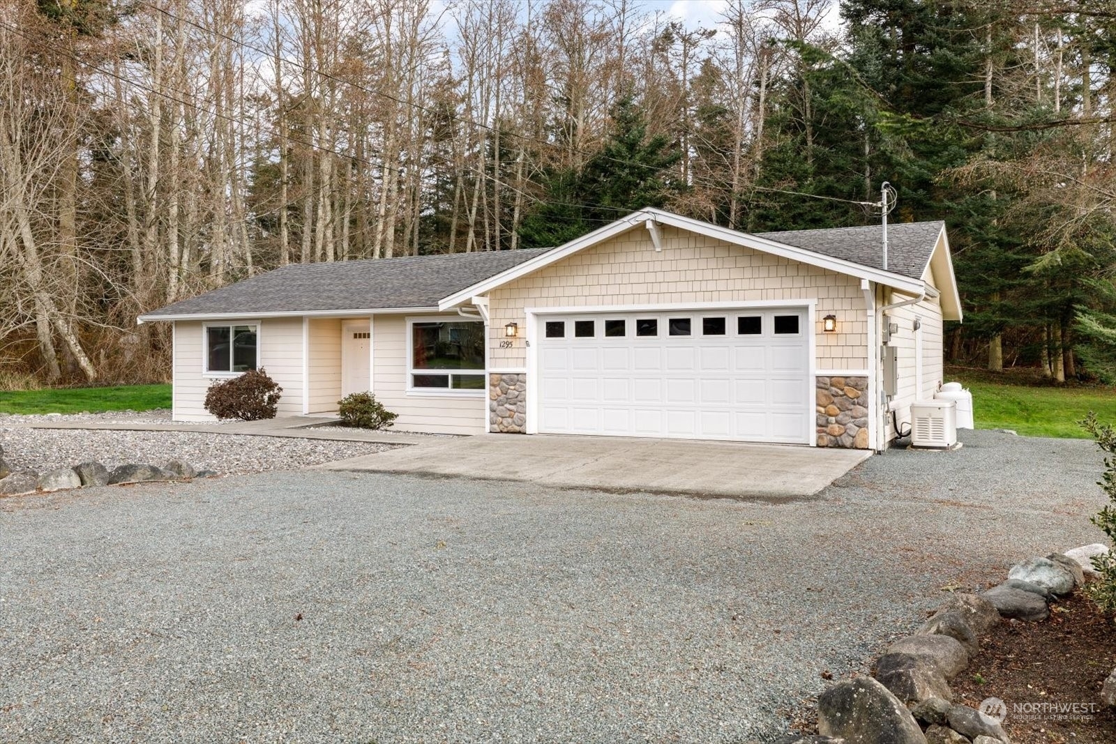 Property Photo:  1295  Russell Drive  WA 98239 