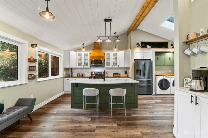 105 SW 202nd Street  Normandy Park WA 98166 photo