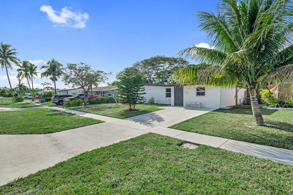 Property Photo:  12063 Acapulco Avenue  FL 33410 