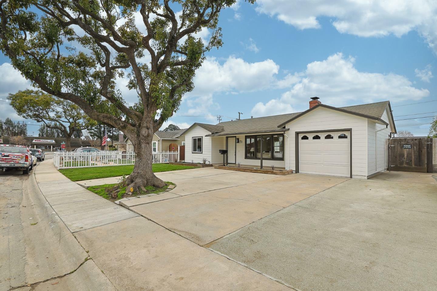 Property Photo:  225 Tapadero Street  CA 93906 