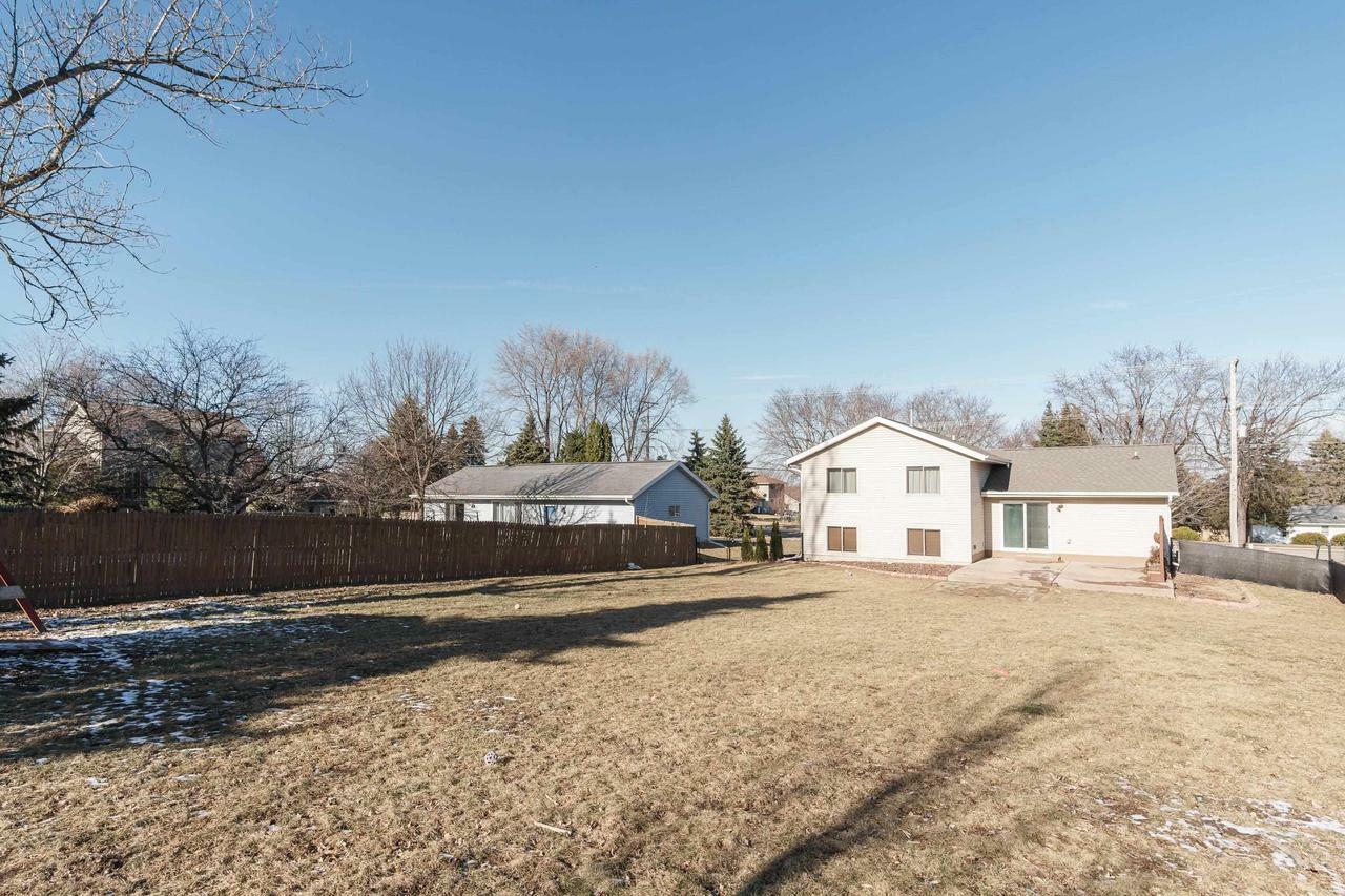 Property Photo:  5315 Siggelkow Road  WI 53558 