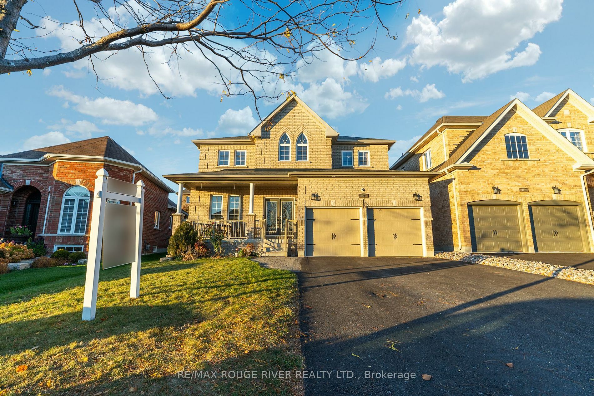 908 Black Cherry Dr  Oshawa ON L1K 0P6 photo