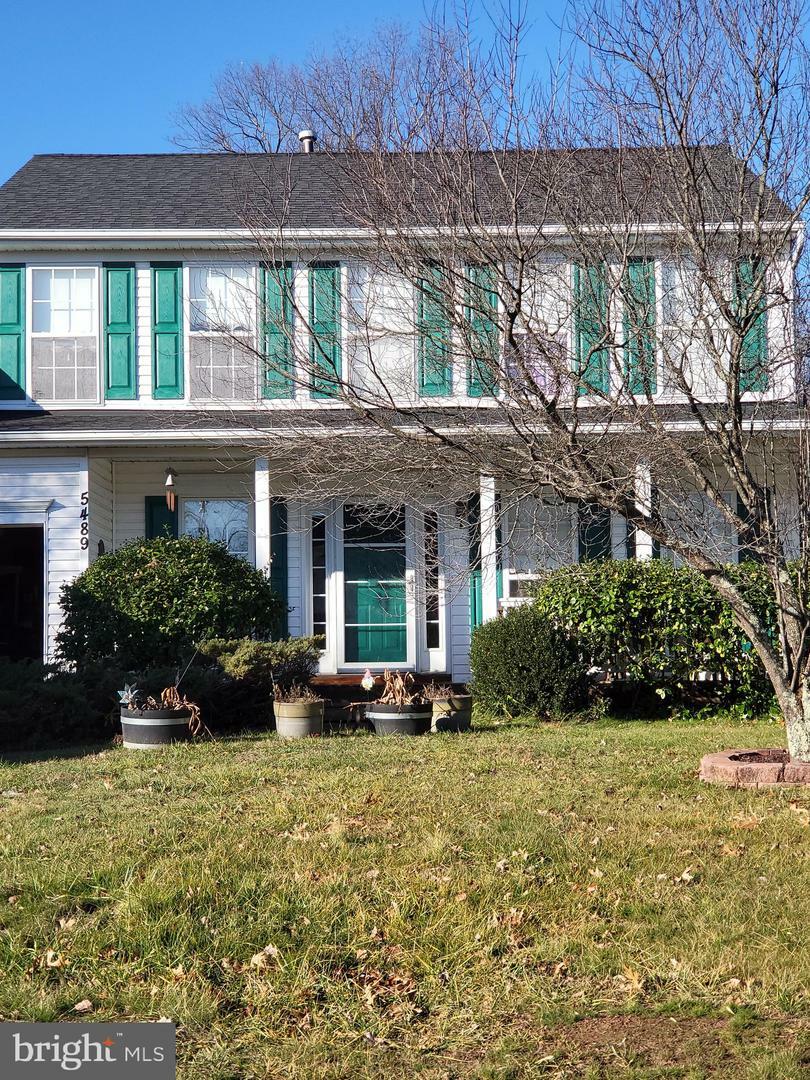 Property Photo:  5489 Quaint Drive  VA 22193 