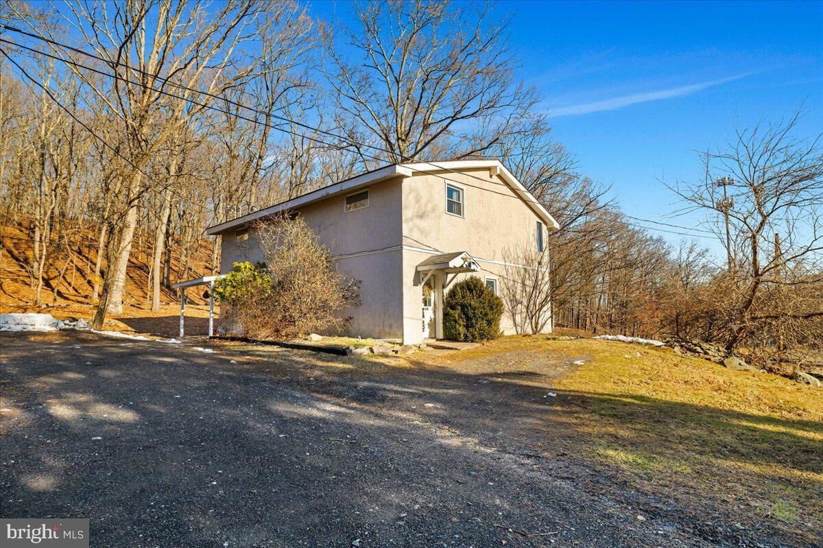 Property Photo:  134 Barn Swallow Lane Barn Swallow Lane A  PA 18326