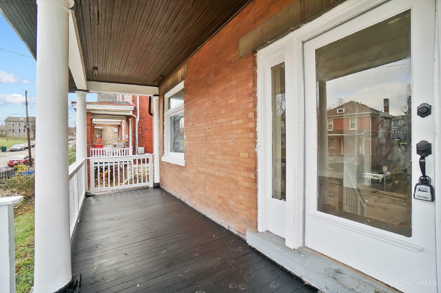 Property Photo:  1537 Dixmont Avenue  OH 45207 