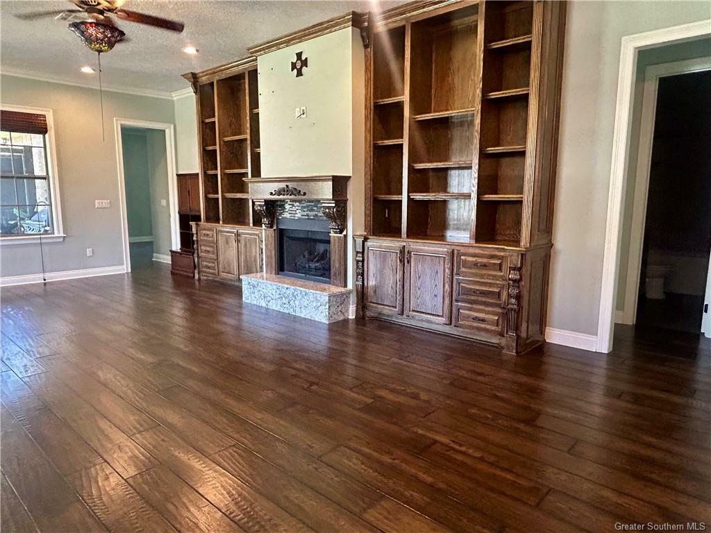 Property Photo: 5803 Willow Ridge Drive LA 70605