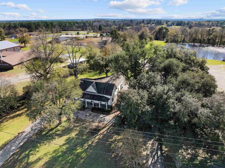 Property Photo: 1420 Shelbyville St TX 75935