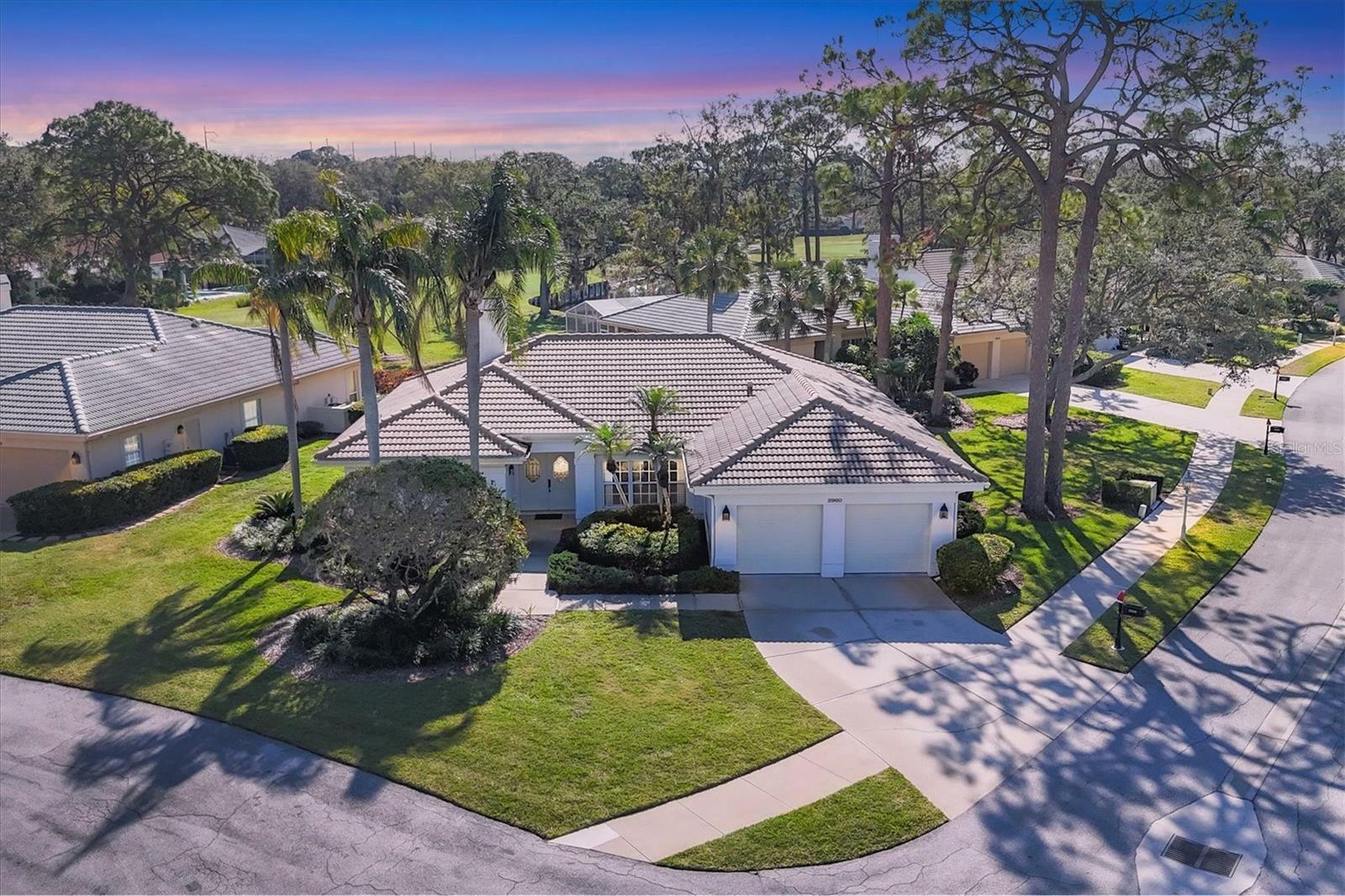 Property Photo: 2960 Sandringham Place FL 34235