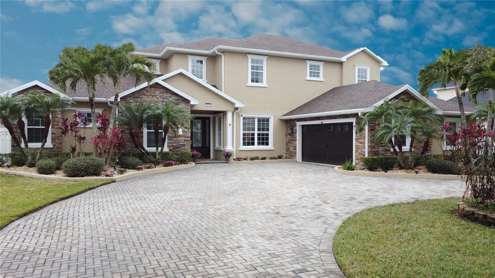 Property Photo:  3301 Buckingham Way  FL 34772 