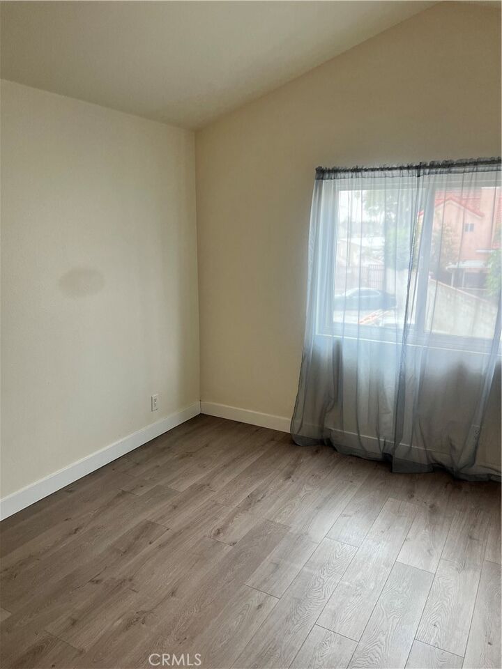 Property Photo:  4926 Park Place  CA 90280 