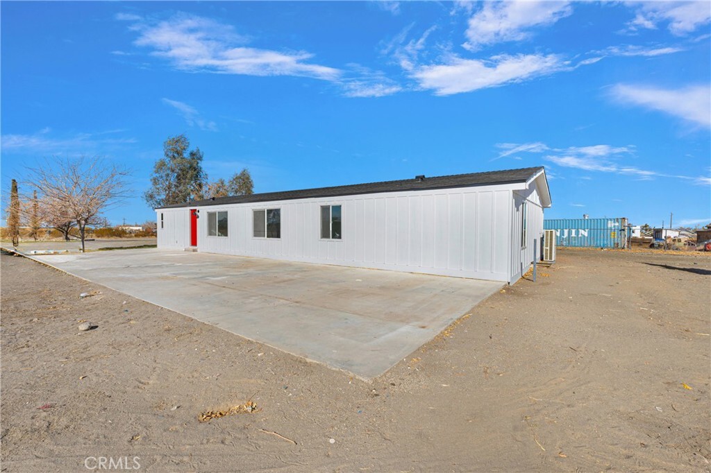 Property Photo: 13922 Mataliza Court CA 92371