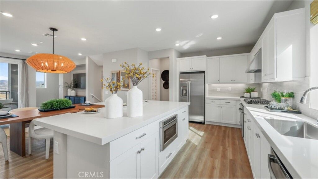 Property Photo: 26767 Blue Hills Loop CA 91381