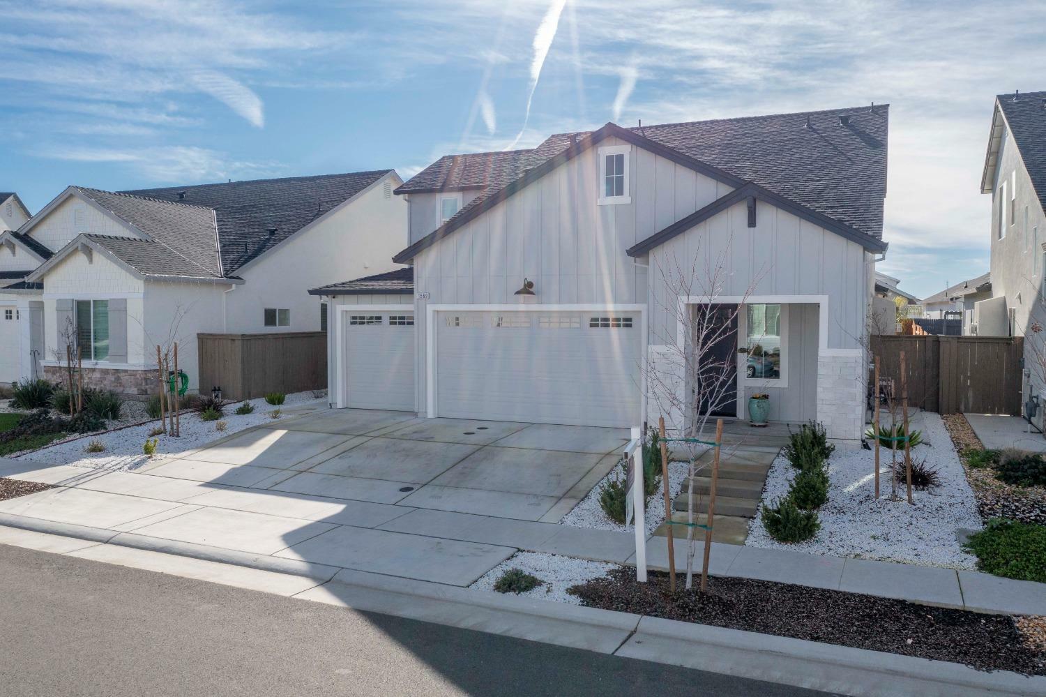 Property Photo:  1569 Wadsworth Circle  CA 95747 