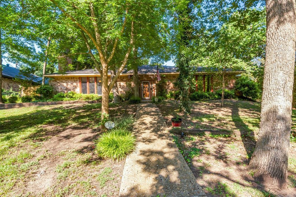 Property Photo:  213 W Creekwood Drive  TX 75146 