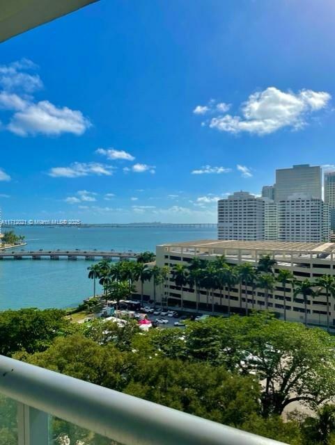 Property Photo:  495 Brickell Ave 1111  FL 33131 