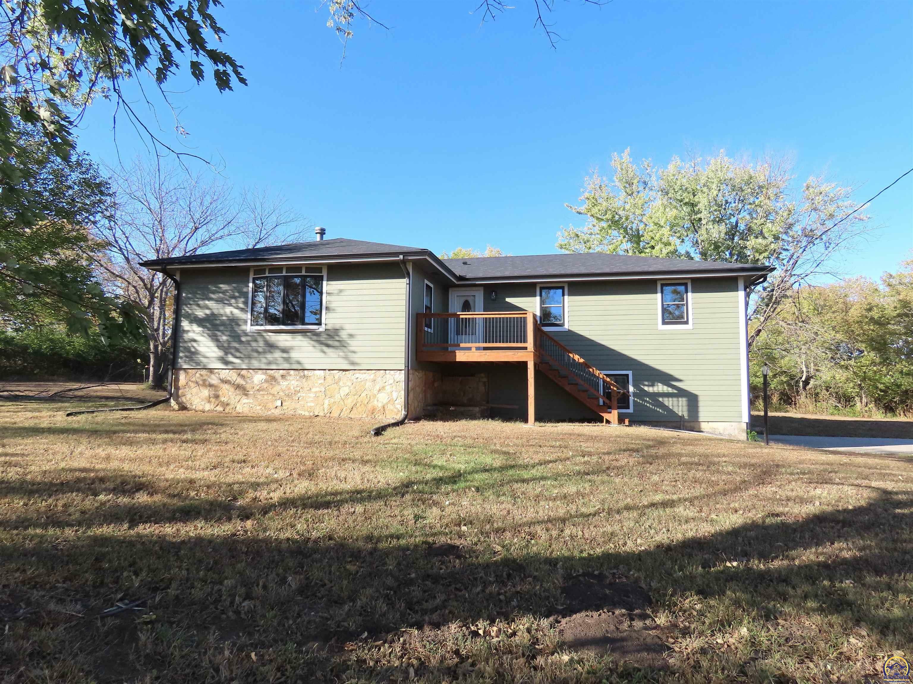 Property Photo:  1750 NE 54th St  KS 66617 