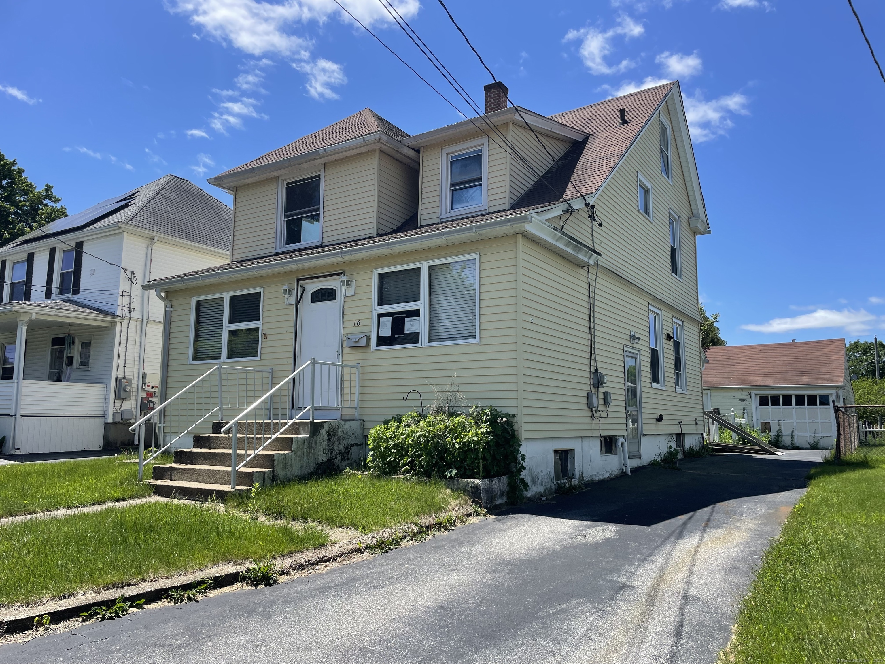 Property Photo: 16 Clifton Street CT 06385