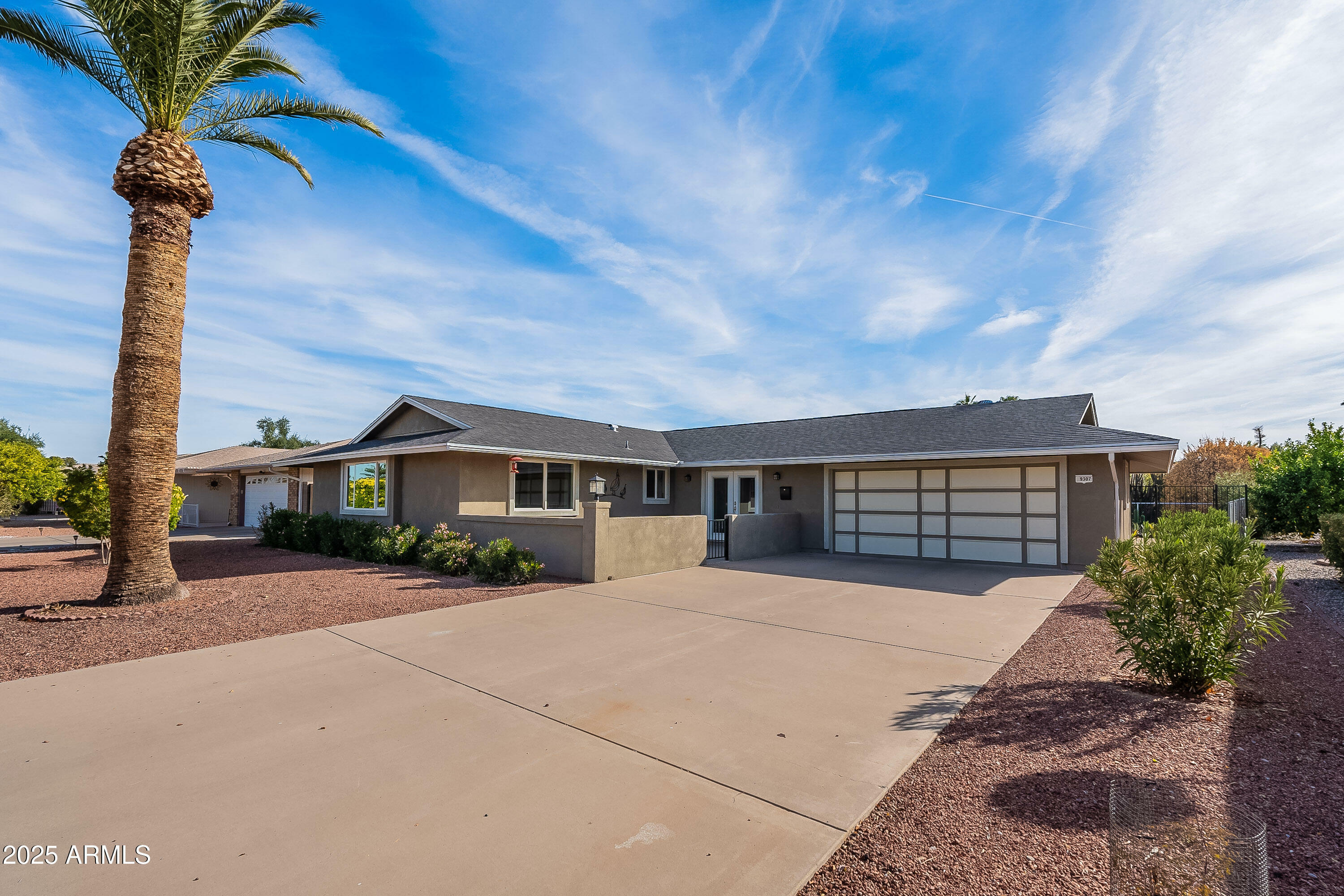 Property Photo:  9307 W Glen Oaks Circle  AZ 85351 