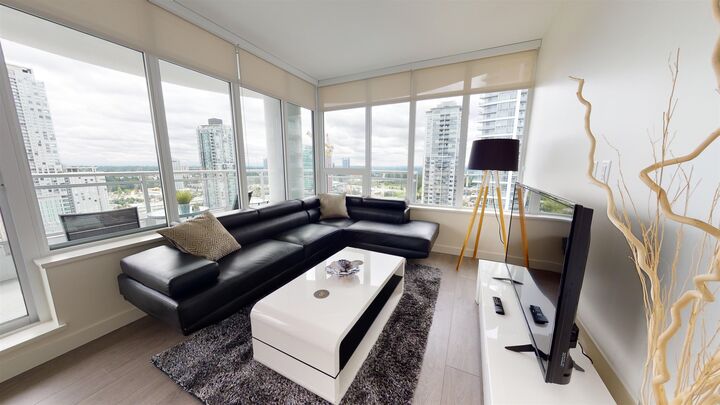 13318 104th Avenue 2405 — photo 1