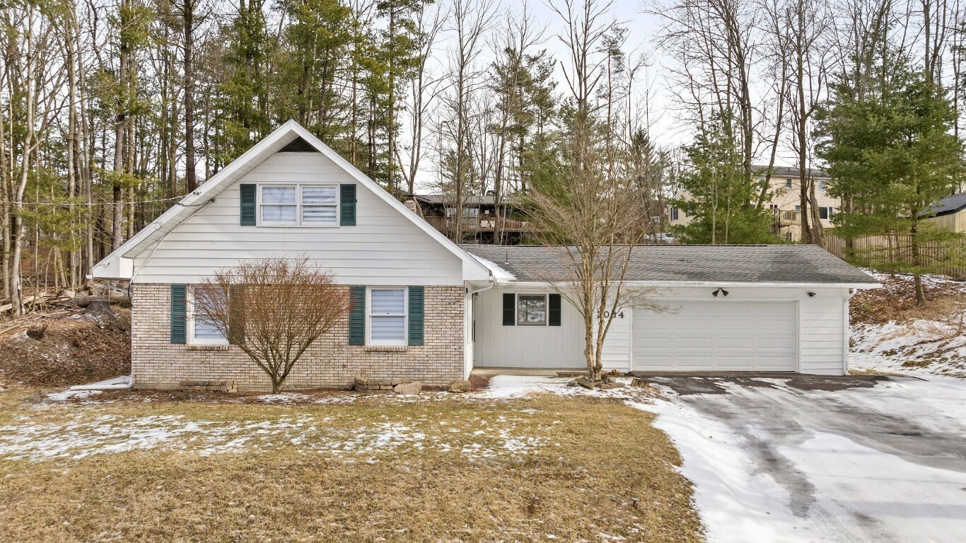 Property Photo:  2064 Colchester Drive  NY 13903 