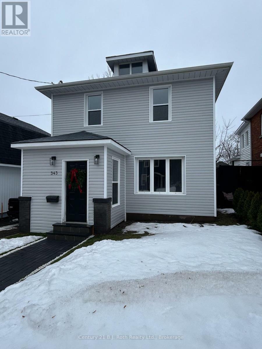 Property Photo:  343 First Street  ON L4R 3P3 