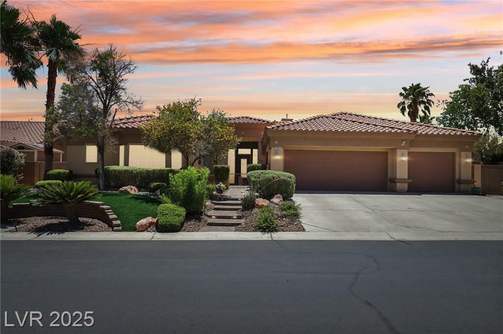 Property Photo:  7521 Apple Springs Avenue  NV 89131 