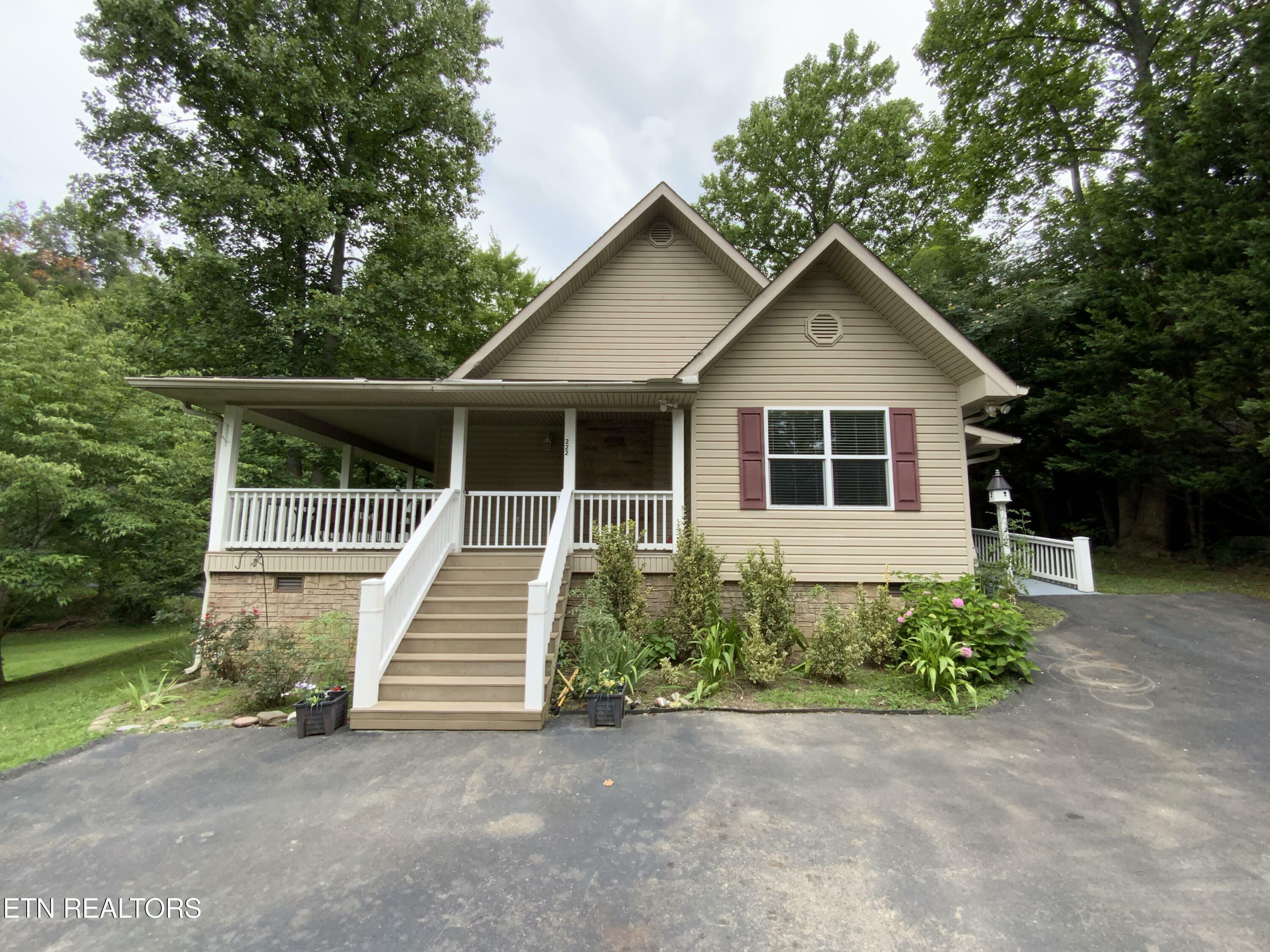 Property Photo:  222 Palmer Rd  TN 37738 