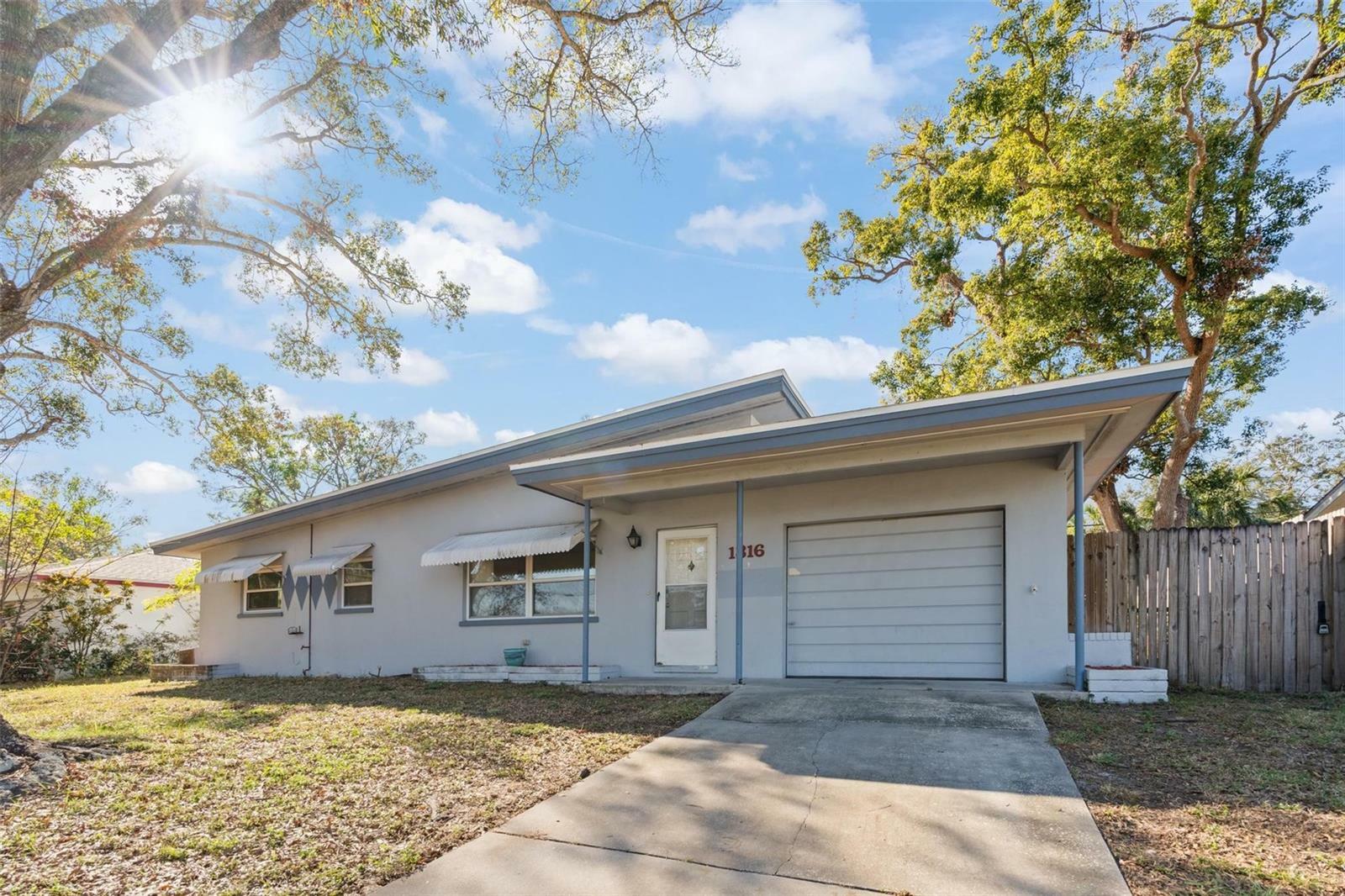 Property Photo:  1316 S Evergreen Avenue  FL 33756 