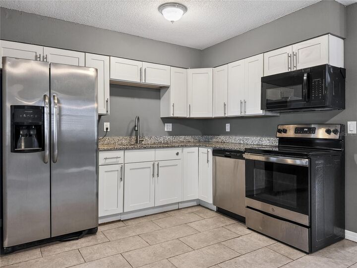 Property Photo:  540 Fern Avenue  FL 32778 