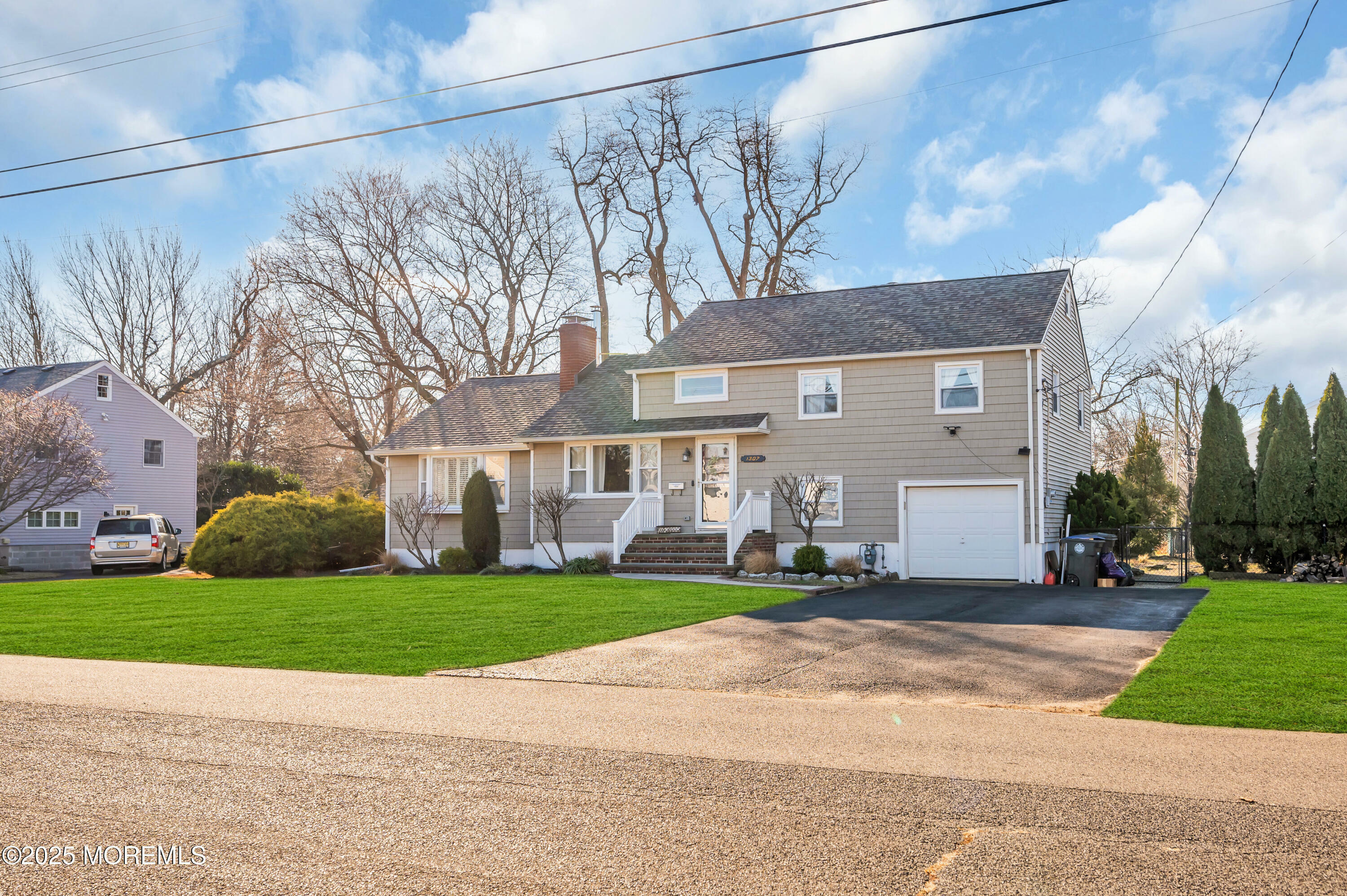 Property Photo:  1307 W Magnolia Avenue  NJ 08750 