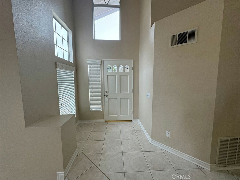 Property Photo:  39900 Ranchwood  CA 92563 