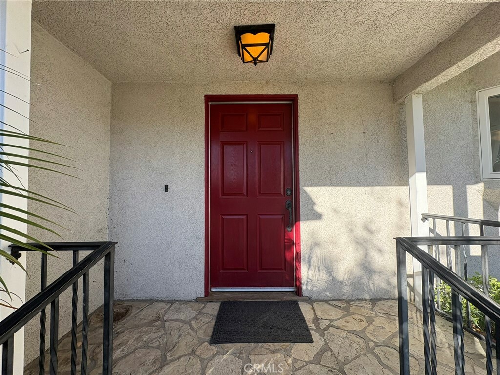 Property Photo:  18919 Sylvan Street  CA 91335 