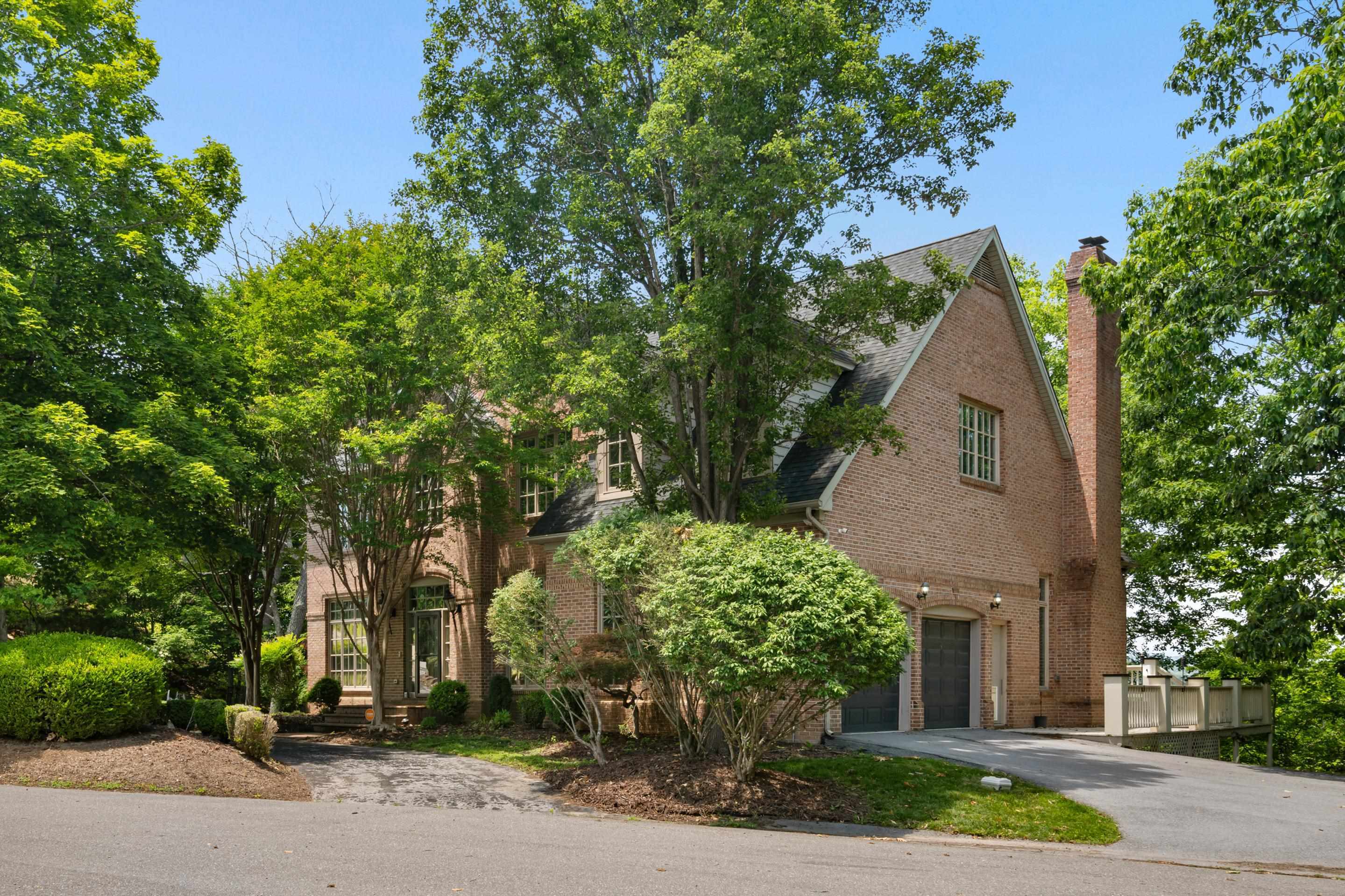 Property Photo: 1881 Mountainside Drive VA 24060