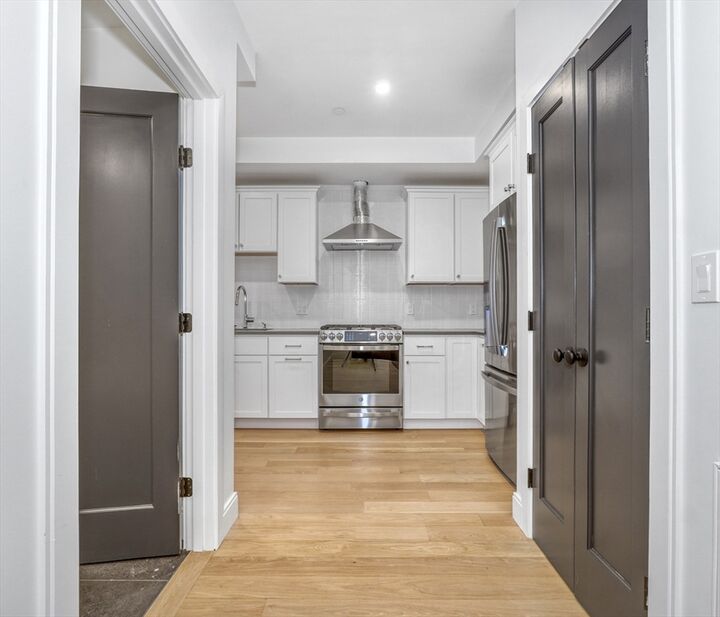 Property Photo: 120 Moore St 206 MA 02128