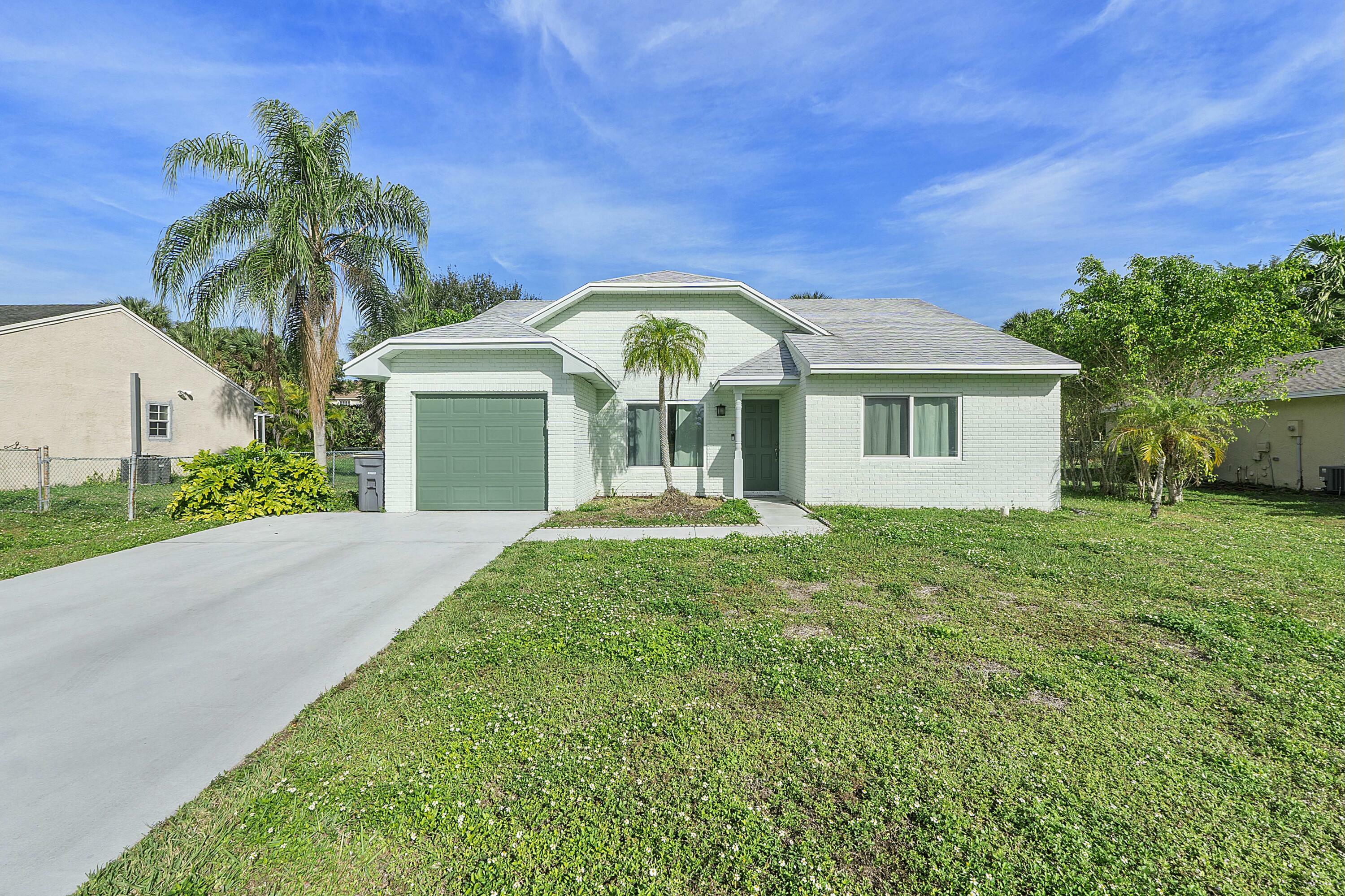 Property Photo:  8143 Cedar Hollow Lane  FL 33433 