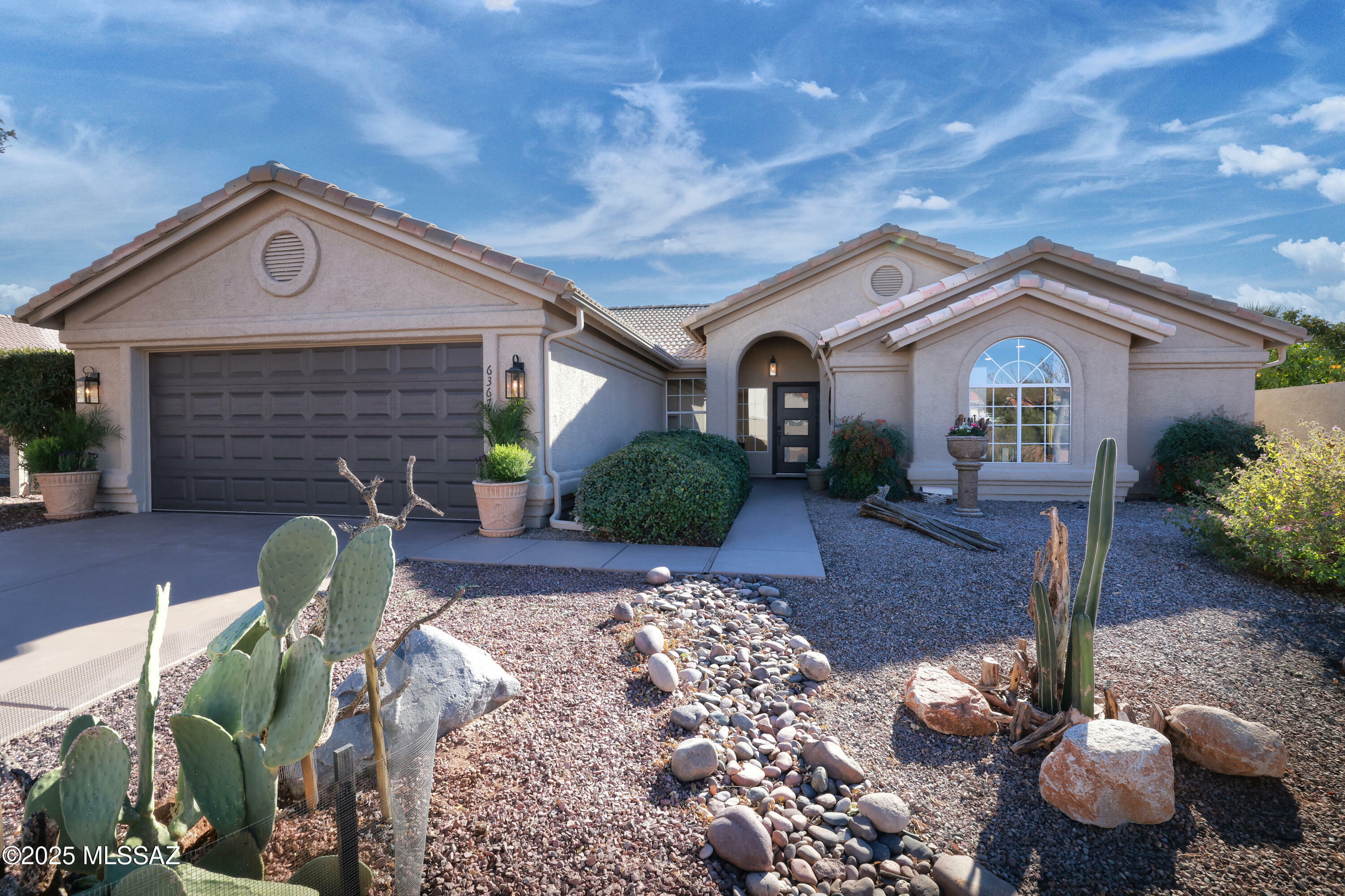 Property Photo:  63671 E Cat Claw Lane  AZ 85739 