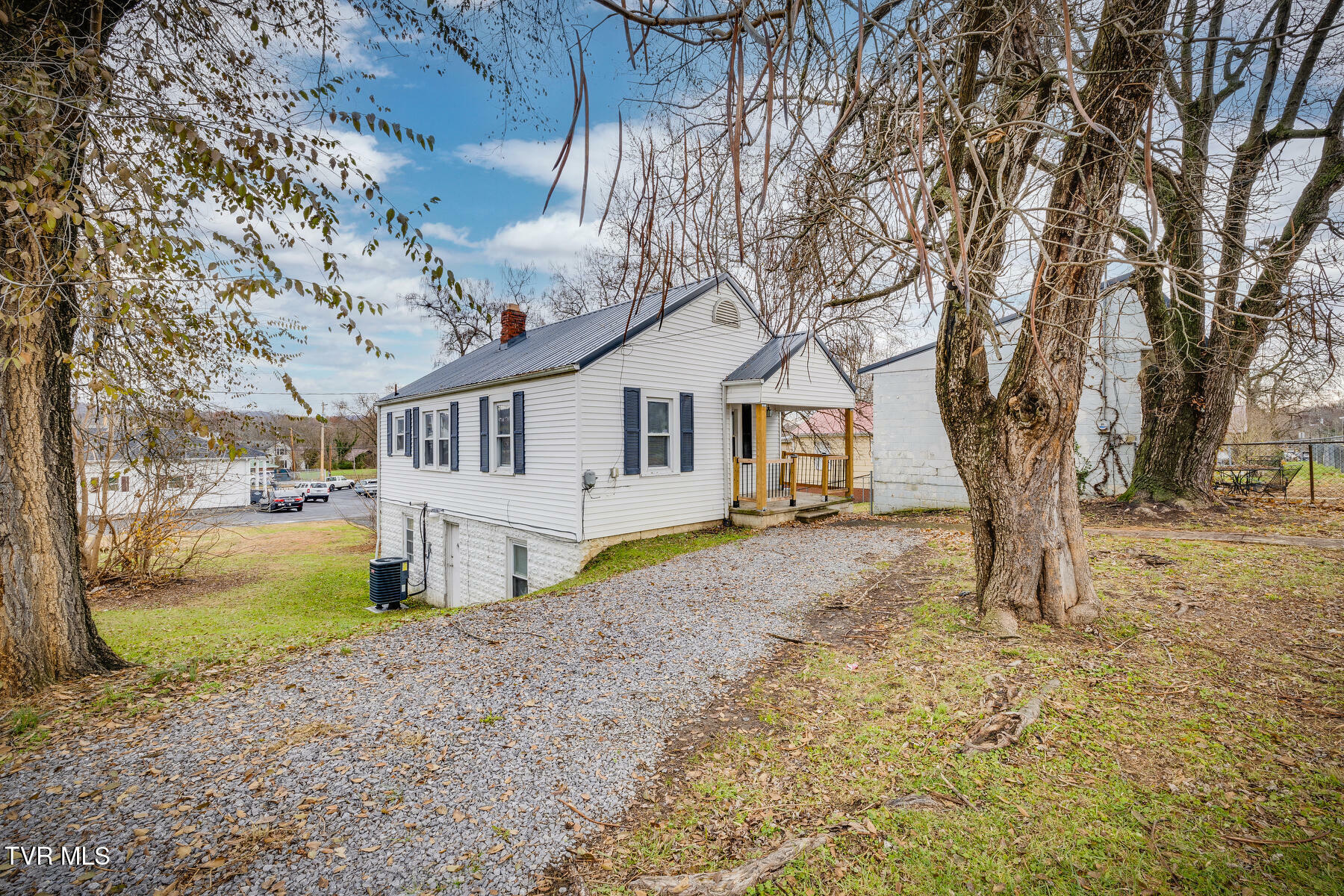 Property Photo:  906 Dorothy Street  TN 37660 