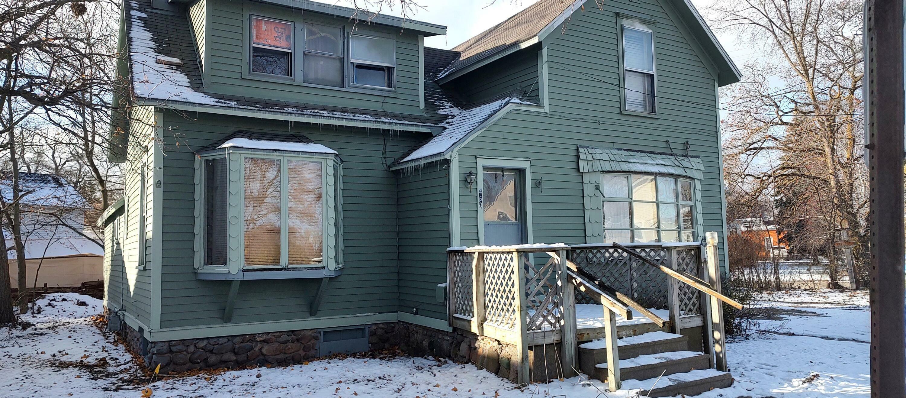 Property Photo:  463 W State Street  MI 49721 