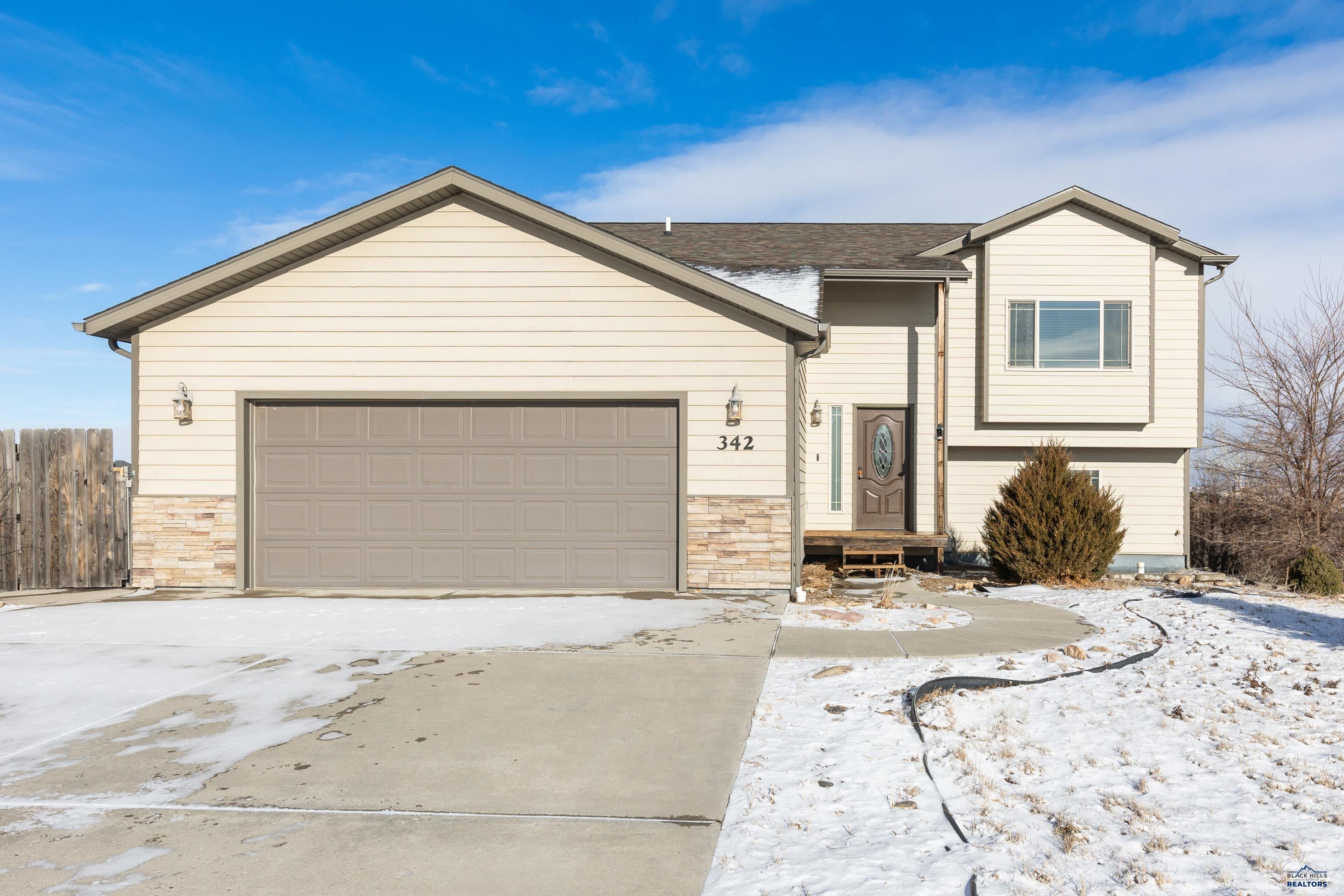 Property Photo: 342 Edelweiss Ln SD 57719