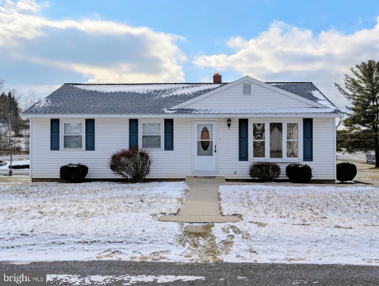 Property Photo: 122 Fairview St PA 15537