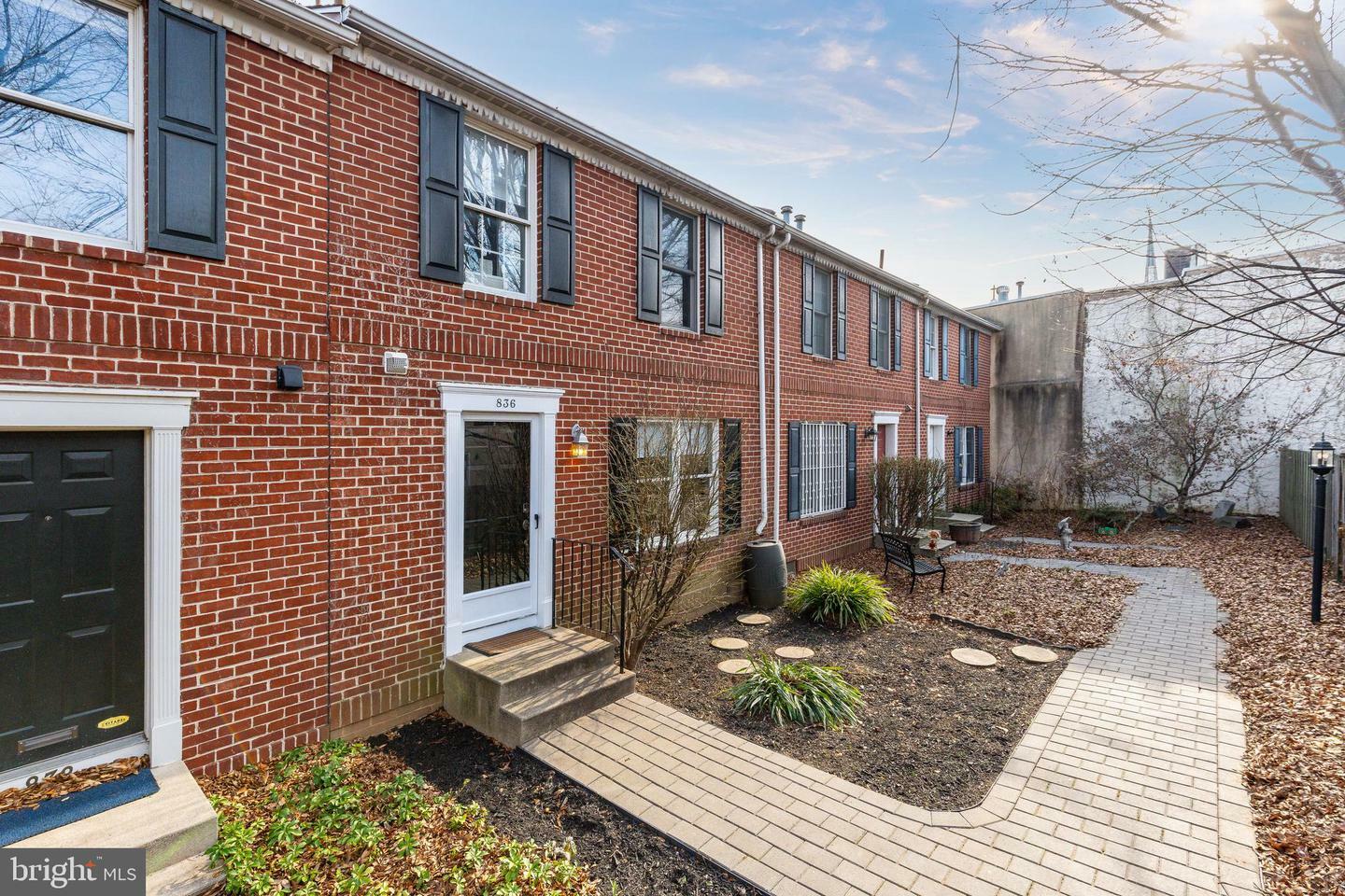 Property Photo:  836 N Orianna Street  PA 19123 