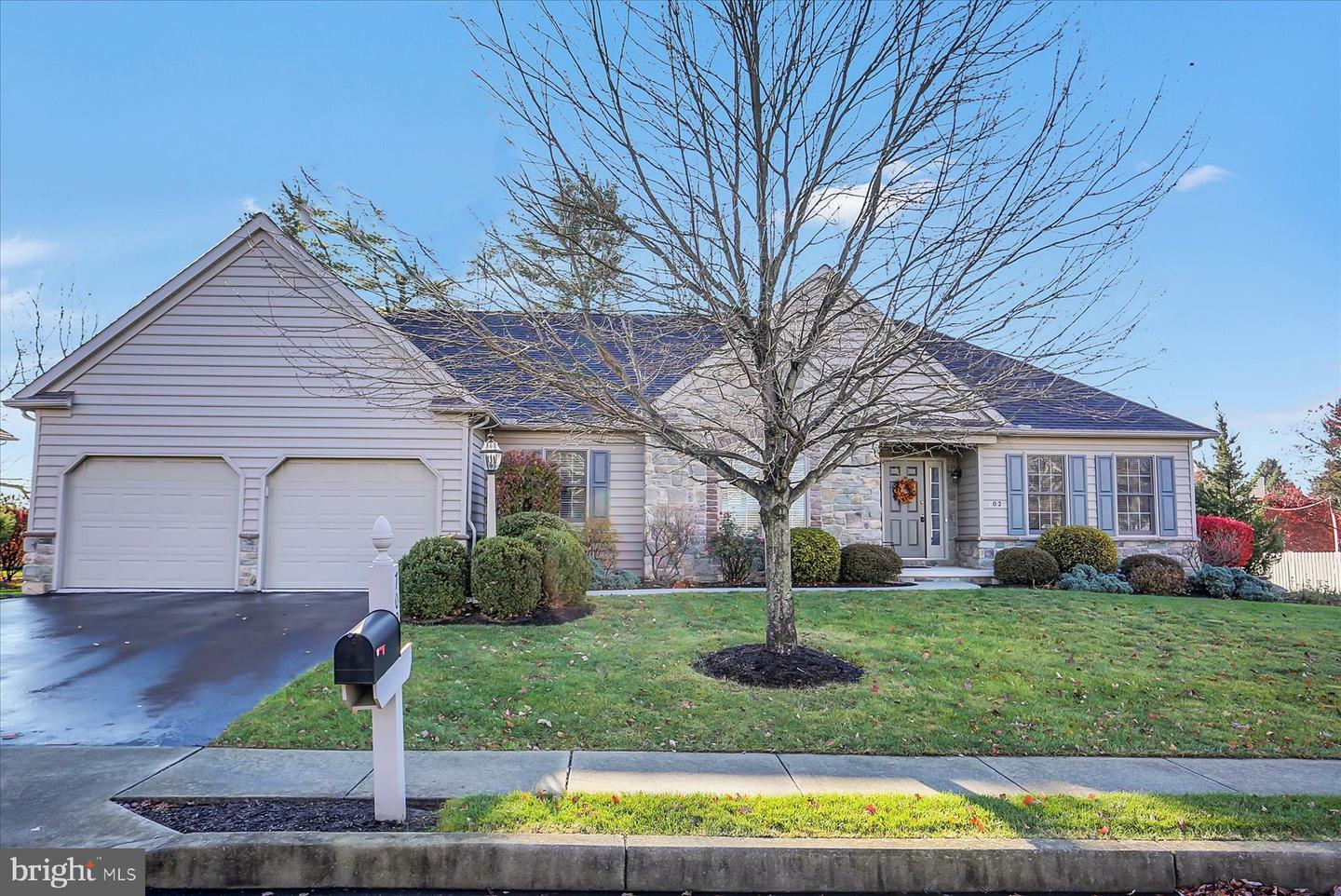 Property Photo:  702 Genevieve Drive  PA 17055 
