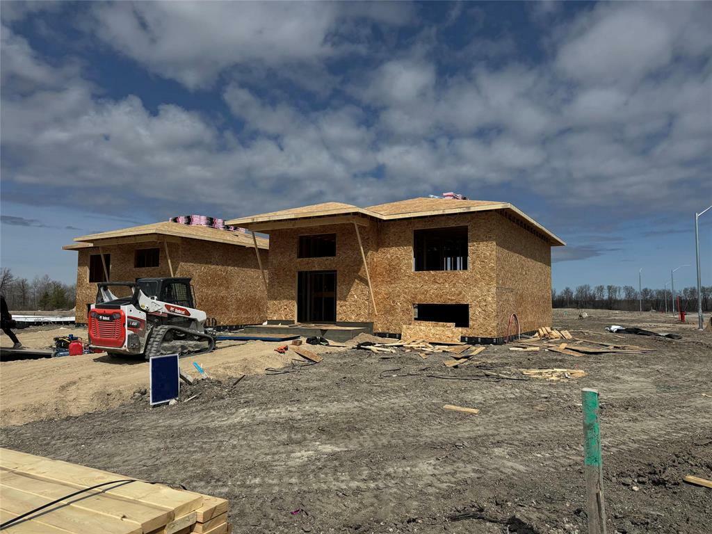 Property Photo: 5 Conifer Cove MB R0E 0A0
